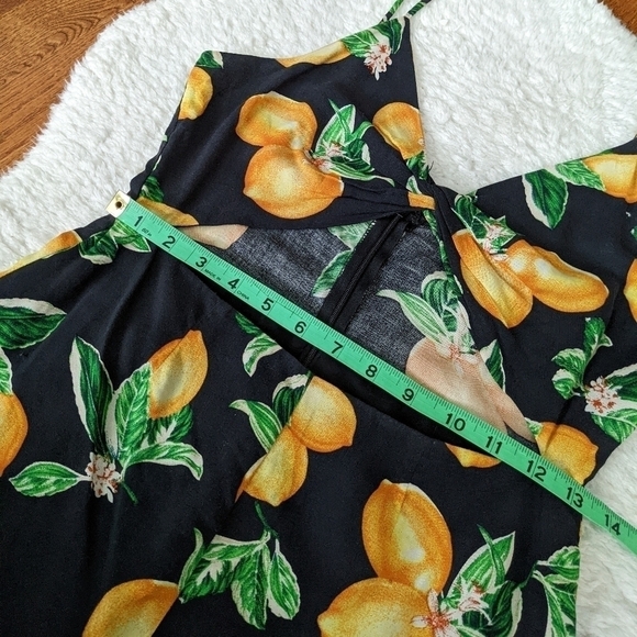 URBAN OUTFITTERS kimchi blue lemon print short romper - Picture 10 of 14